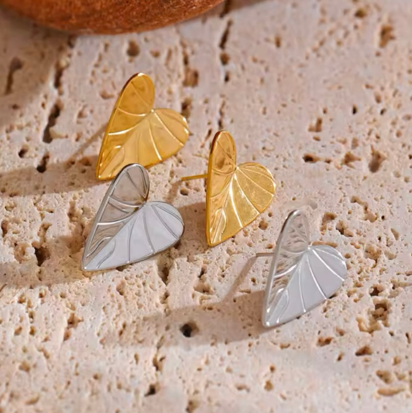 Leafy Studs