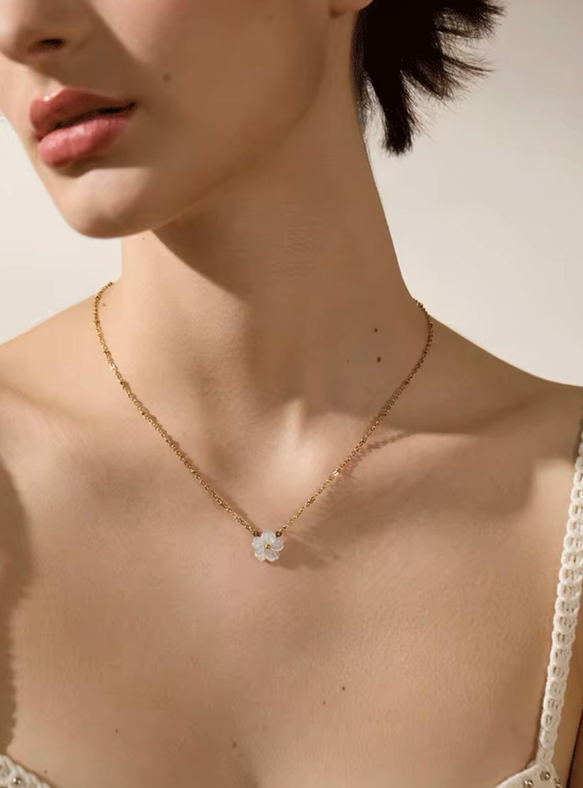 Bloom Necklace