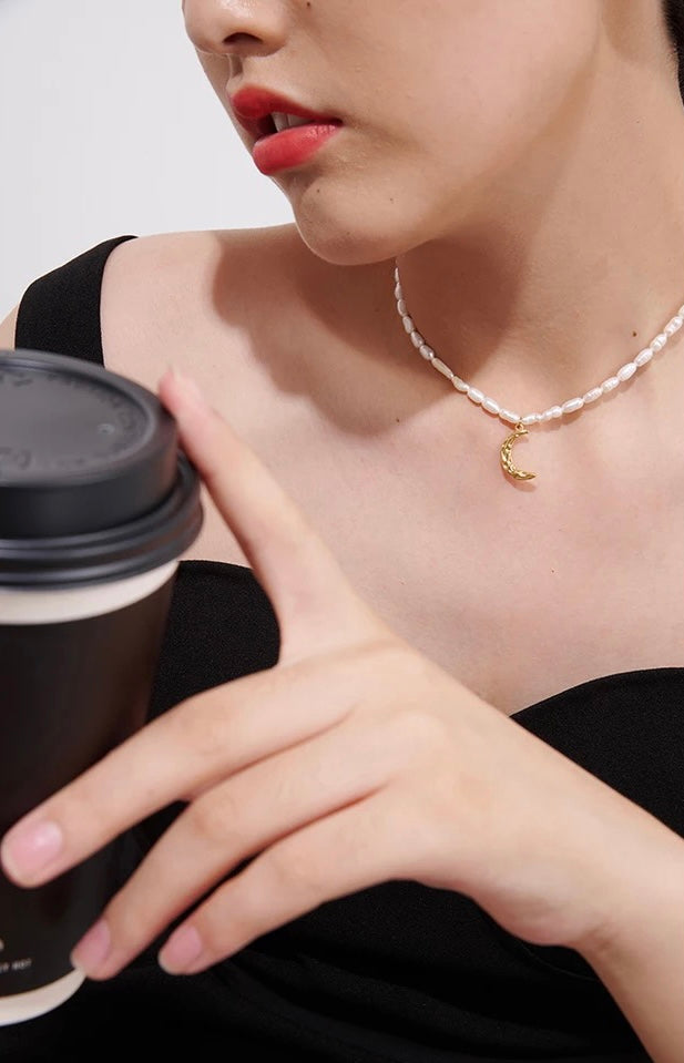 Pearly Moon Necklace